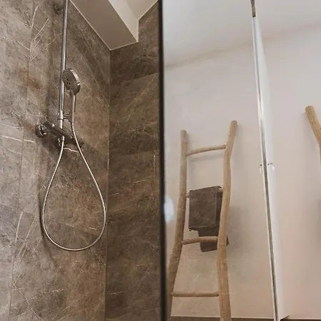 De Balloo, Met Sauna En Jacuzzi Feriehus *