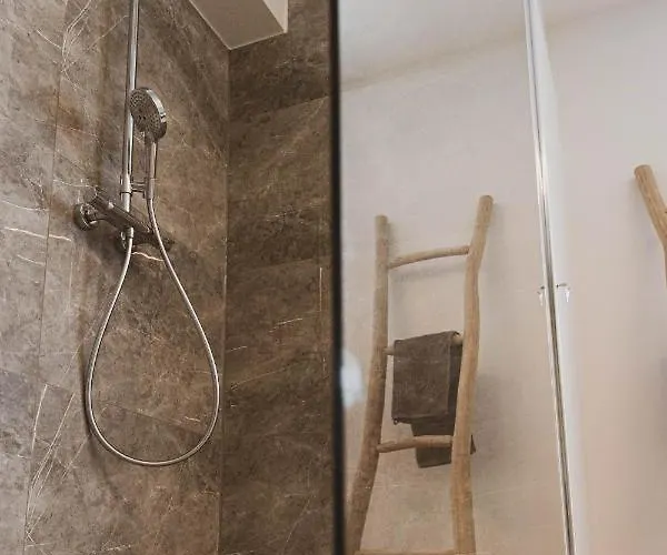 De Balloo, Met Sauna En Jacuzzi Hébergement de vacances *